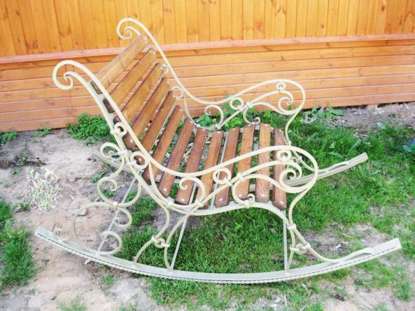 Кованое кресло-качалка заказать в Оренбурге (019)